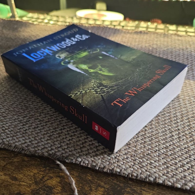 Lockwood and Co. : the Whispering Skull
