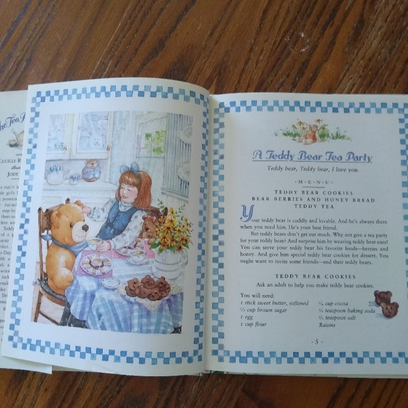⭐ The Tea Party Book