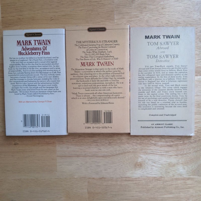 Mark Twain Bundle: Adventures of Huckleberry Finn; Mysterious Stranger & Other Stories; Tom Sawyer Abroad & Detective 