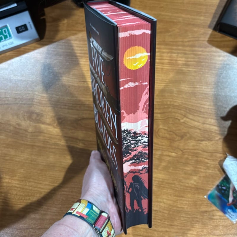 Five Broken Blades (Deluxe Limited Edition)
