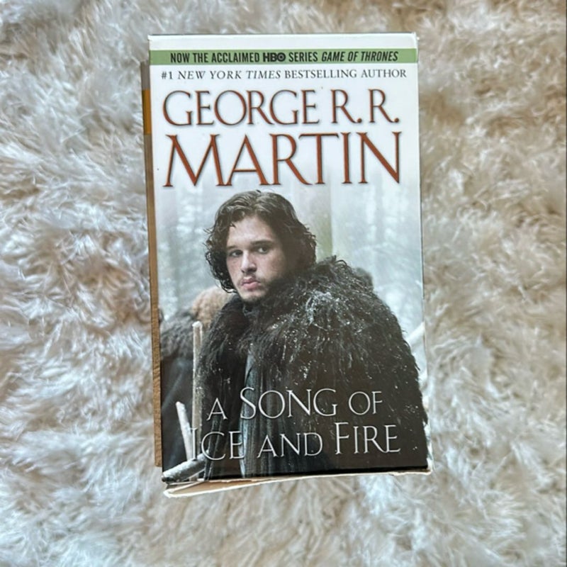 George R. R. Martin's a Game of Thrones 5-Book Boxed Set (Song of Ice and Fire Series)