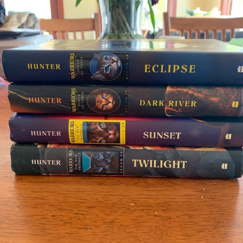 Bundle of 4  Warriors: the New Prophecy #5: Twilight