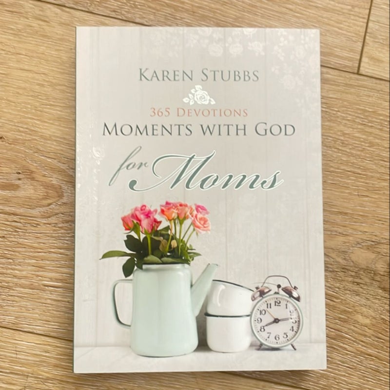 Moments with God for Moms