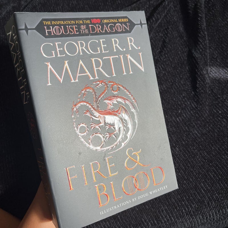 Fire & Blood (HBO Tie-in Edition) by George R. R. Martin: 9780593598009
