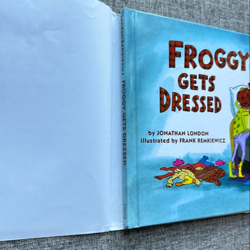 Froggy Gets Dressed