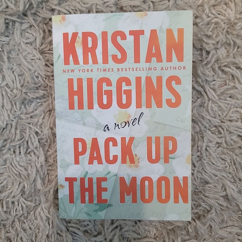 Pack up the Moon by Kristan Higgins, Paperback | Pangobooks