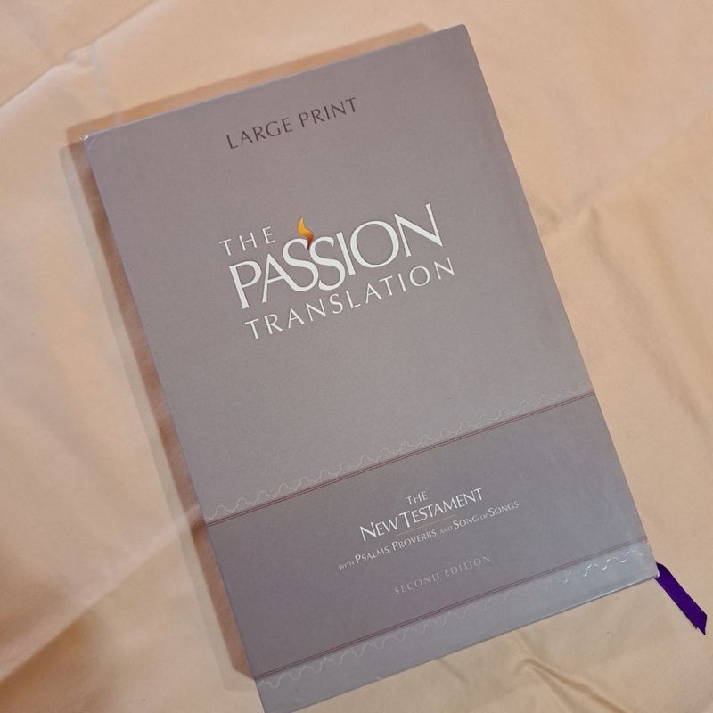 The Passion Translation New Testament Large Print Violet