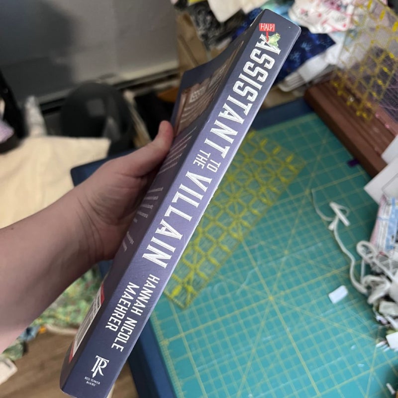 Assistant to the Villain SPRAYED EDGES