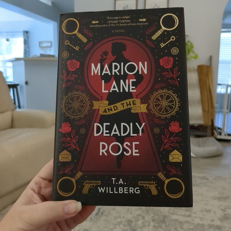 Marion Lane and the Deadly Rose