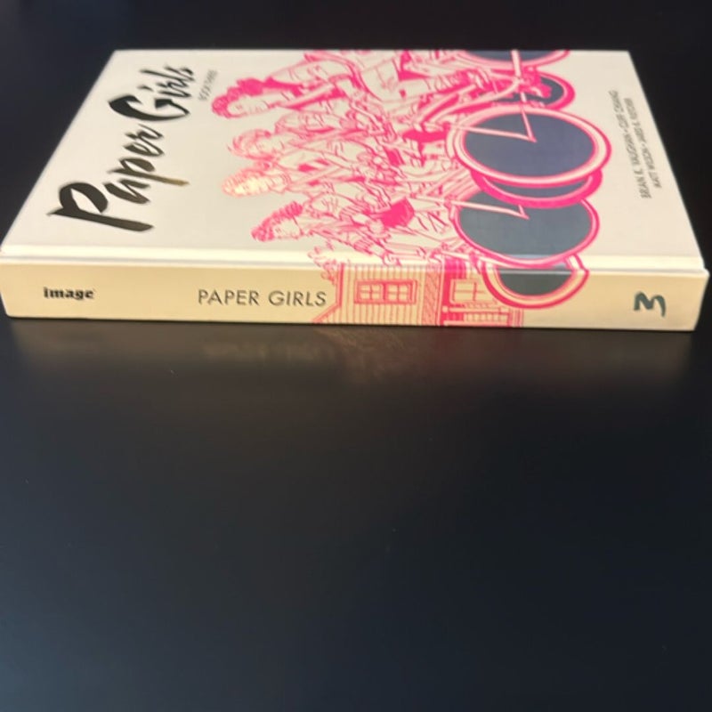 Paper Girls Deluxe Edition, Volume 3