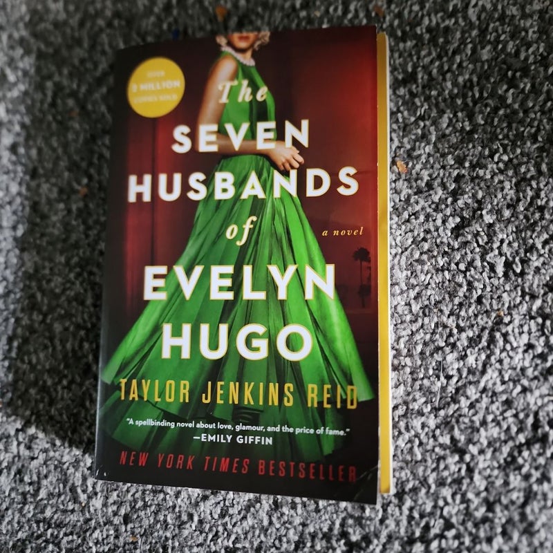 The Seven Husbands of Evelyn Hugo