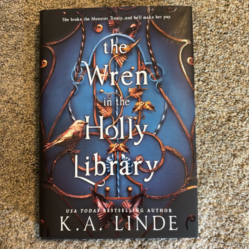 The Wren in the Holly Library (Deluxe Limited Edition)