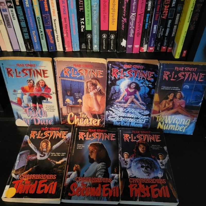 R.L Stine 13 Book Bundle