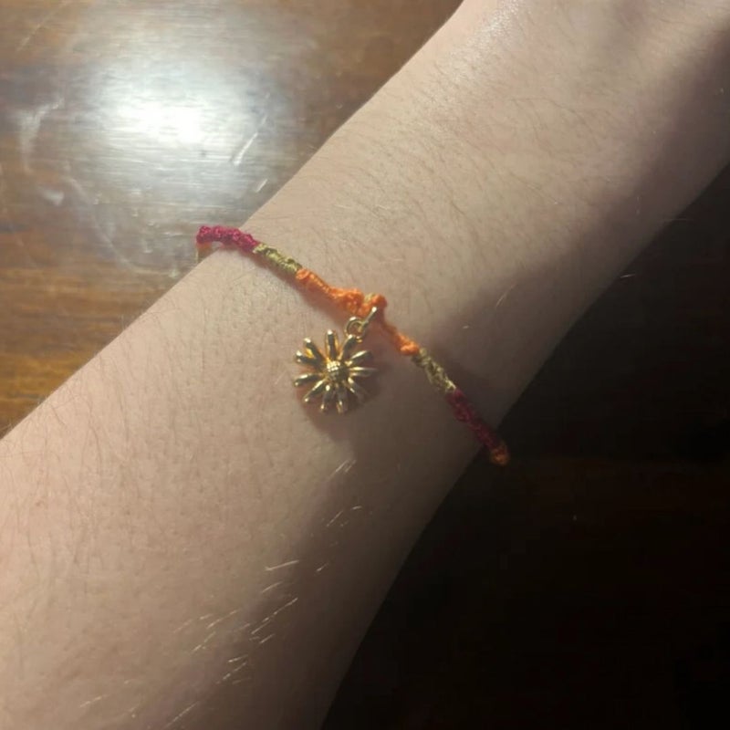 Lovely Little Daisy - Handmade Bracelet