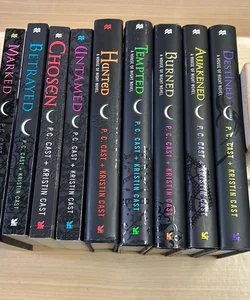 House of Night  book 1-9 4 Paperback and 5 Hardcover Bundle