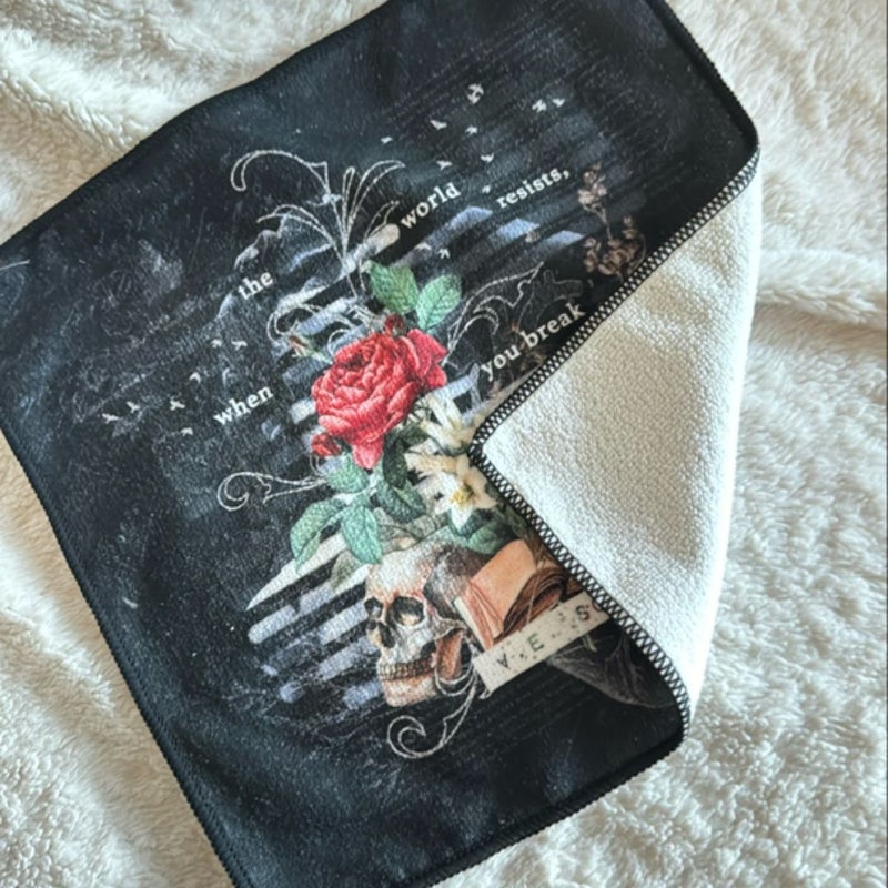 Vicious microfiber cloth (FairyLoot exclusive)