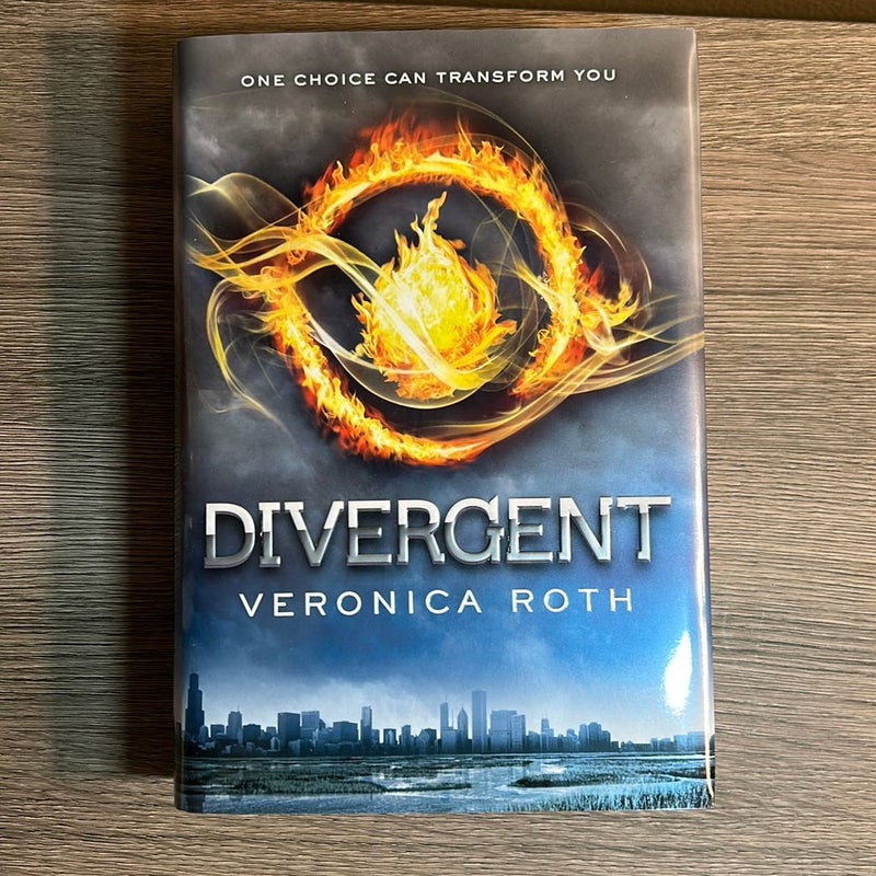 Divergent Series 3-Book Box Set and Four