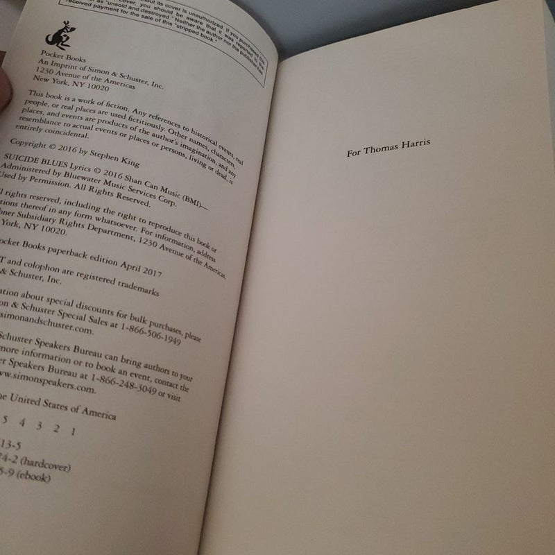 Bill Hodges Trilogy, pocketbooks