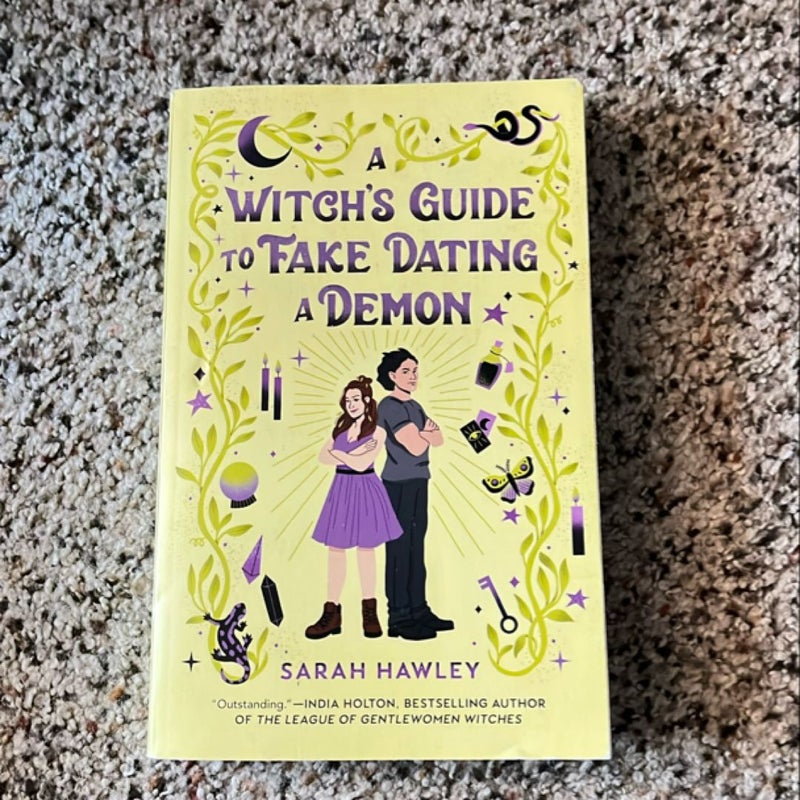 A Witch's Guide to Fake Dating a Demon