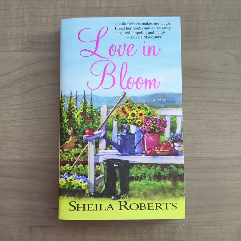 Love in Bloom by Sheila Roberts, Paperback | Pangobooks
