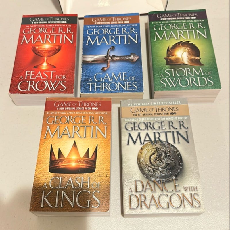 George R. R. Martin's a Game of Thrones 5-Book Boxed Set (Song of Ice and Fire Series)