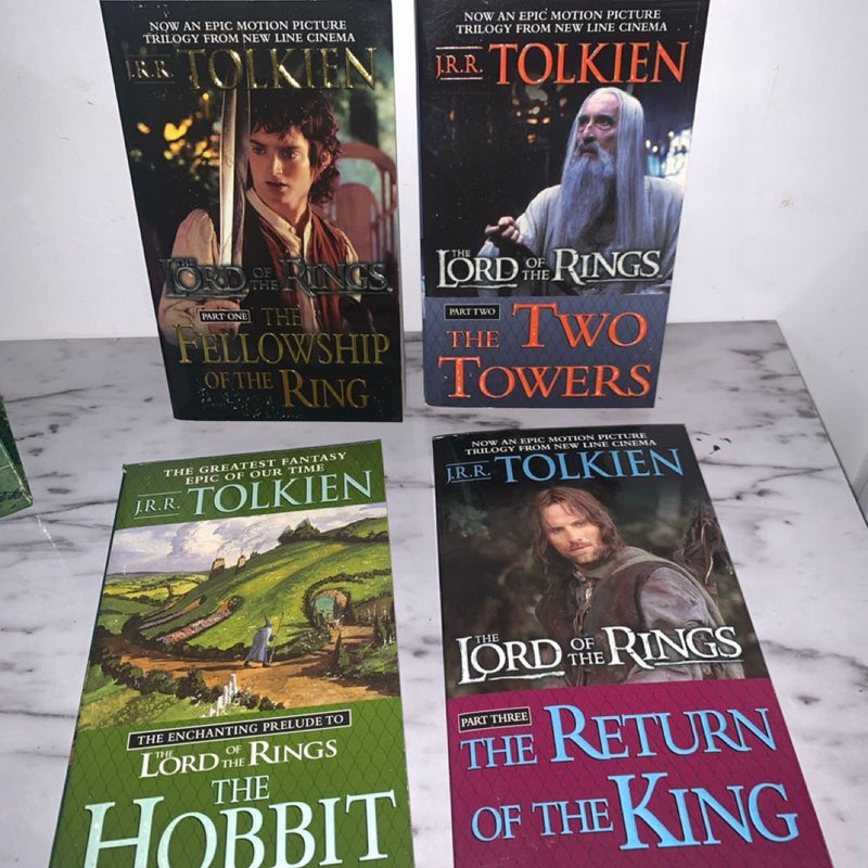 The Lord Of The Rings JRR Tolkien Box Set 4 Books (2001, Paperback) vintage book set The Two Towers