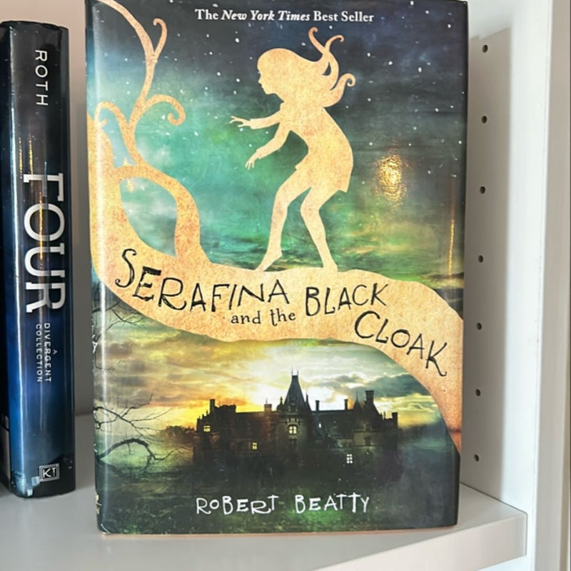 Serafina and the Black Cloak (the Serafina Series Book 1)