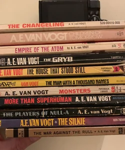 Lot of 11 A E van Vogt sci fi paperbacks 