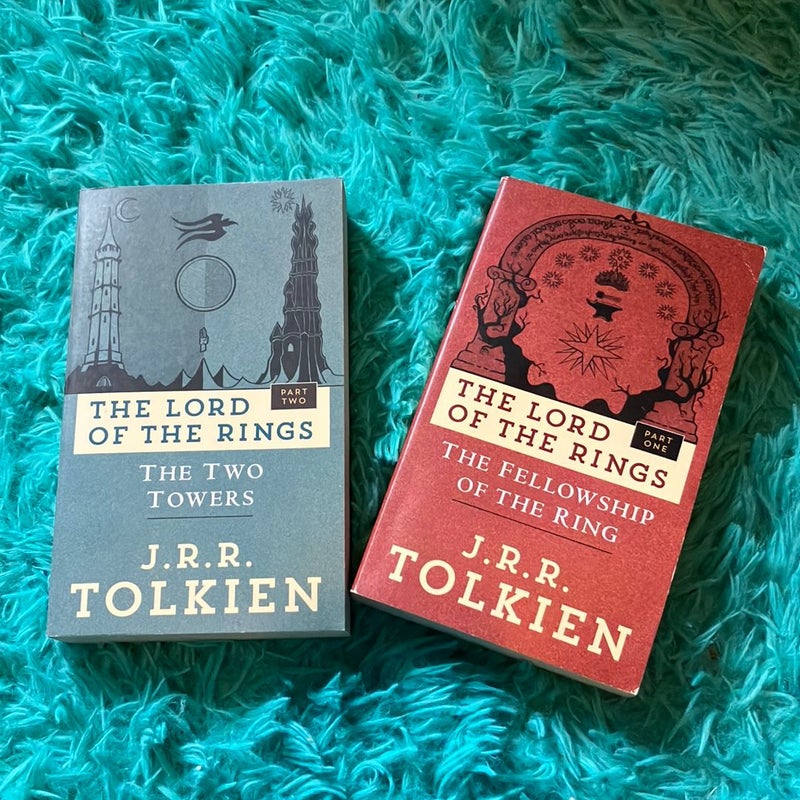 The Two Towers - (Lord of the Rings) by J R R Tolkien (Paperback)