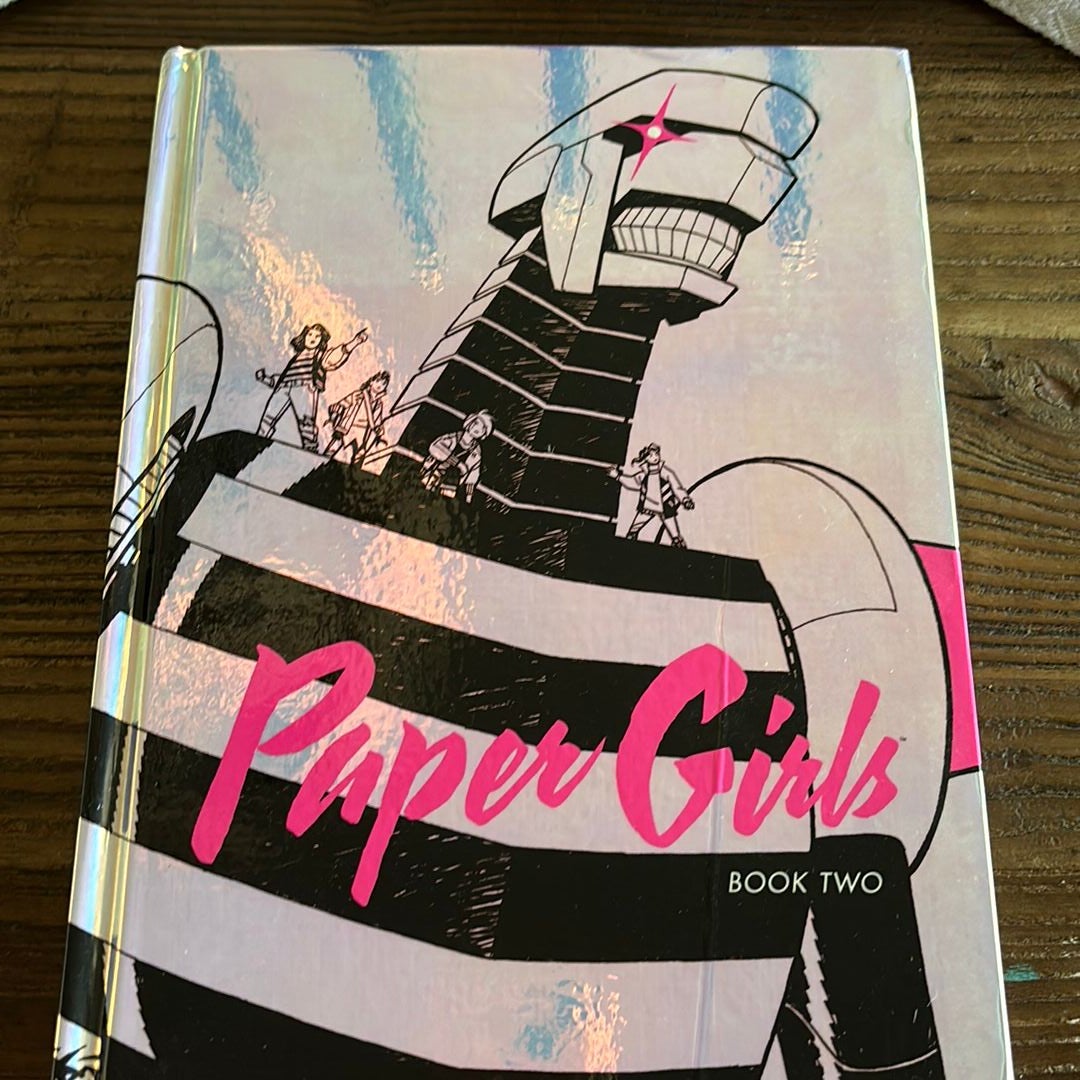 Paper Girls Deluxe Edition Volume 2