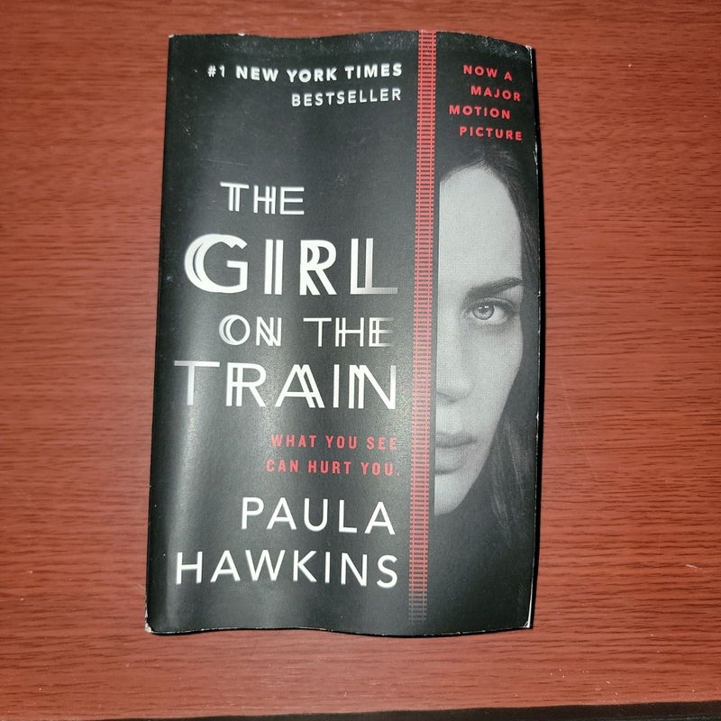 The Girl on the Train (Movie Tie-In)