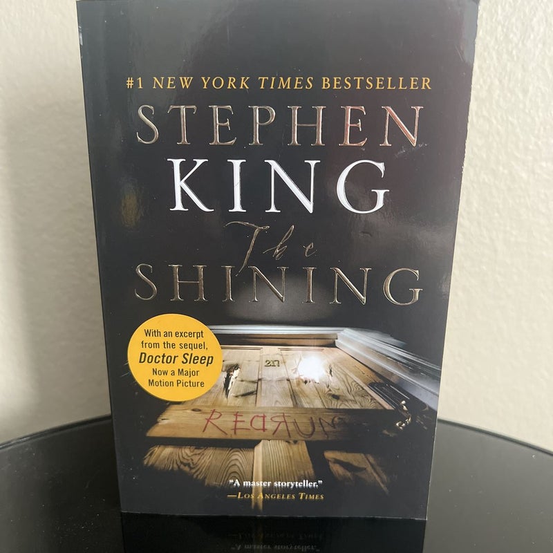 The Shining by Stephen King, Paperback | Pangobooks