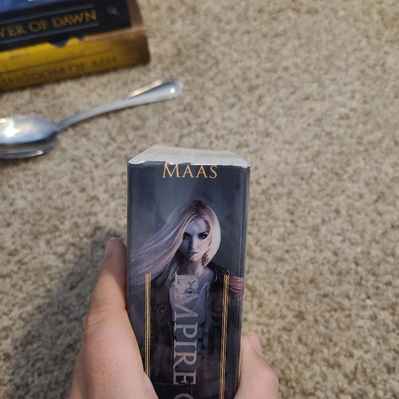 OOP Throne of Glass Bundle 