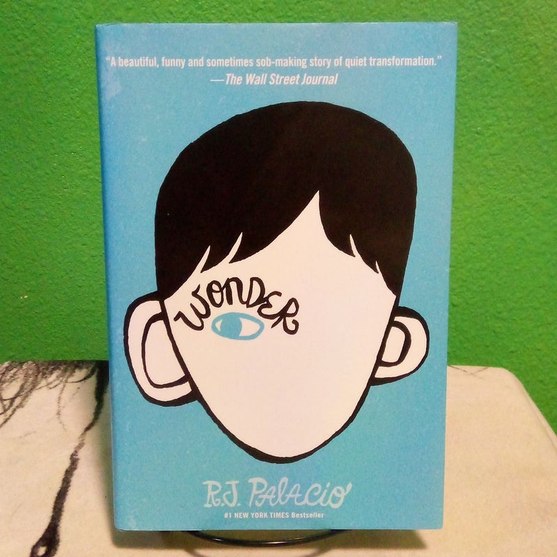 Wonder by R. J. Palacio, Hardcover