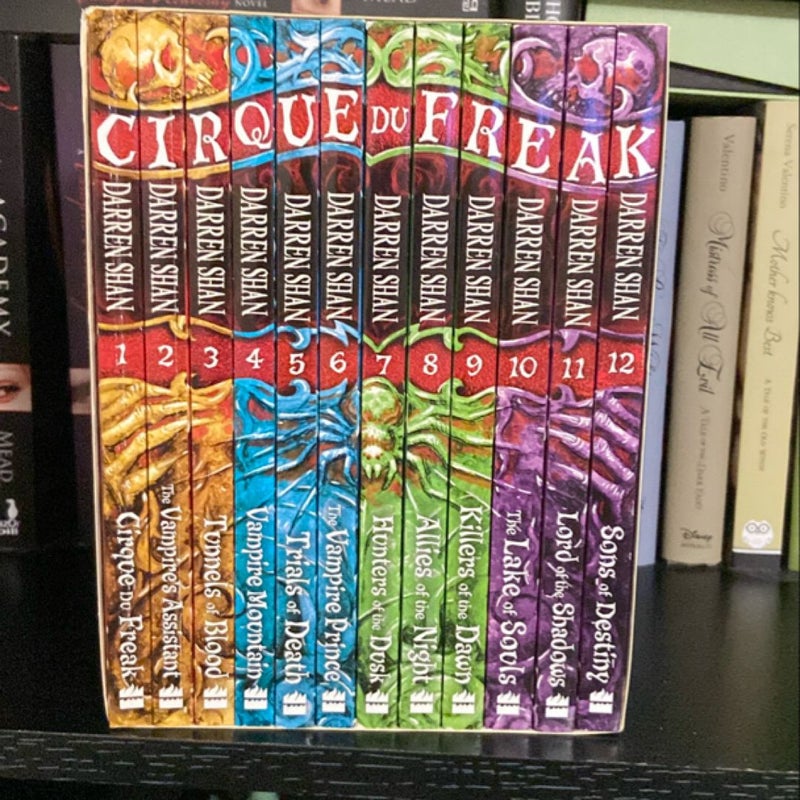 The Complete Saga of Darren Shan: Cirque Du Freak