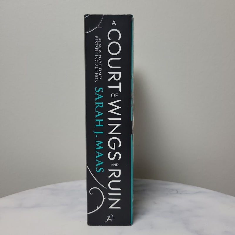 A Court of Wings and Ruin 1st / 1st UK Paperback OOP Out of Print