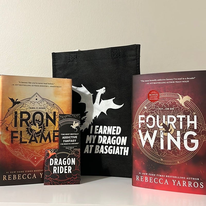 Iron Flame and Fourth Wing bundle by Rebecca Yarros, Hardcover