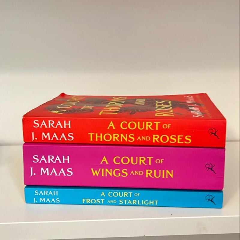 A Court of Thorns and Roses (Books1-3) 