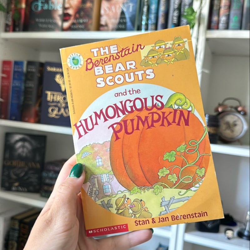 The Berenstain Bear Scouts and the Humongous Pumpkin