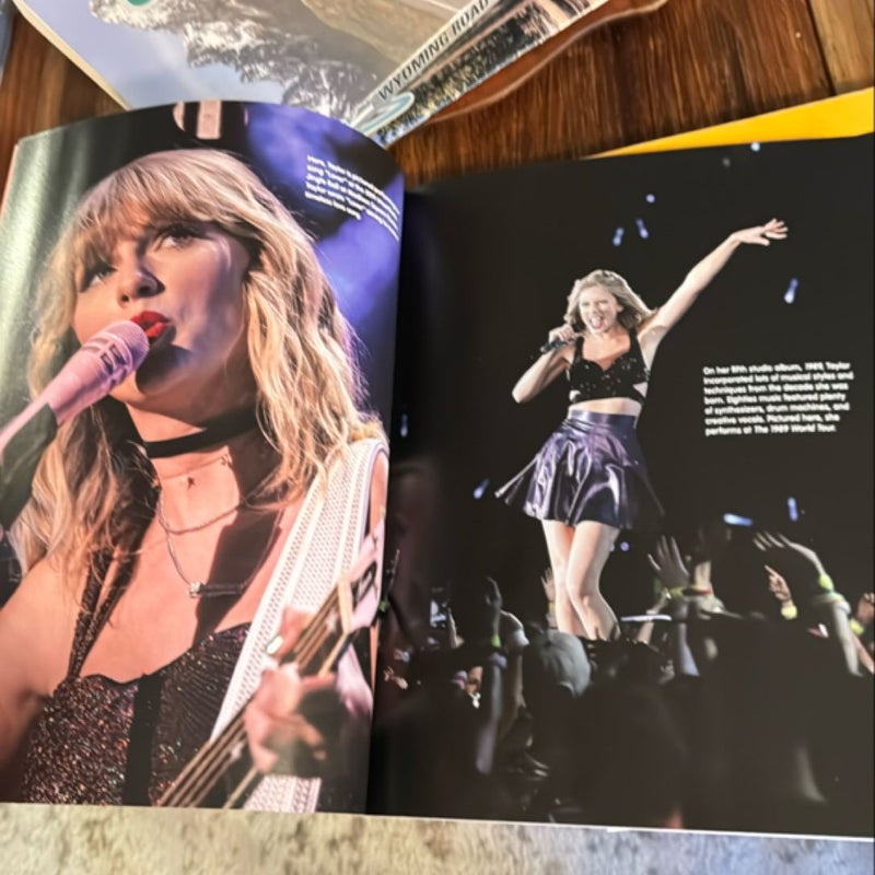 SUPER FAN-Tastic Taylor Swift Coloring and Activity Book