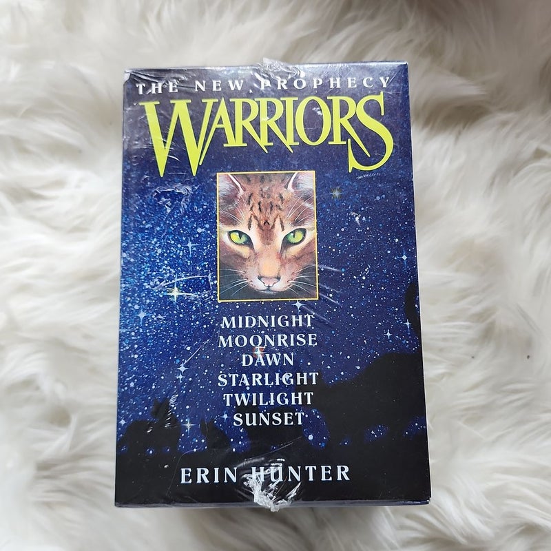 Midnight (Warriors: The New Prophecy, Book by Hunter, Erin