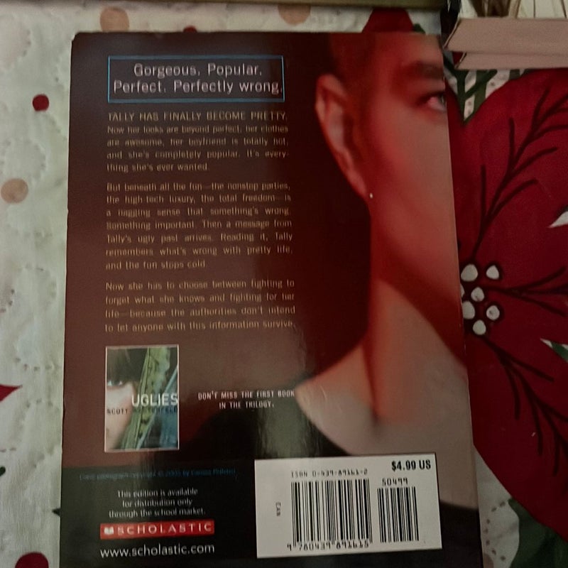 Pretties (Series of Uglies) 