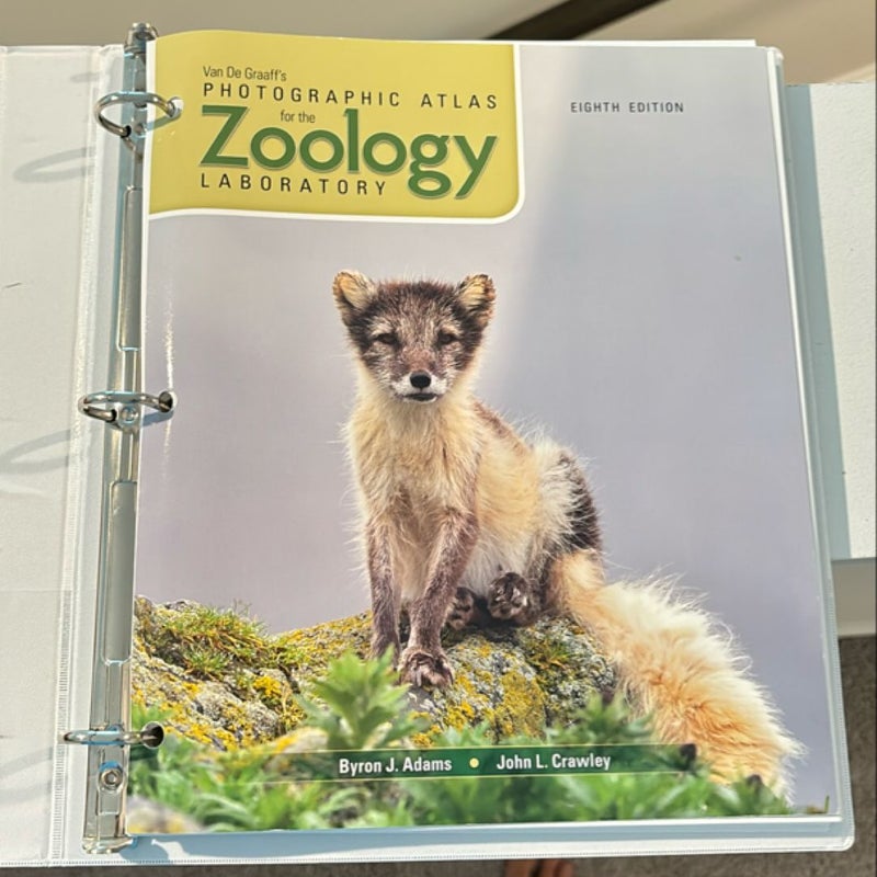 Van de Graaff's Photographic Atlas for the Zoology Laboratory