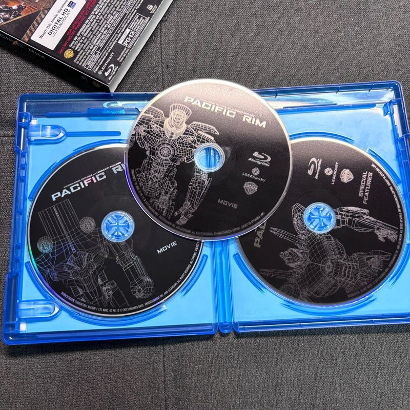 Pacific Rim- holographic slipcase