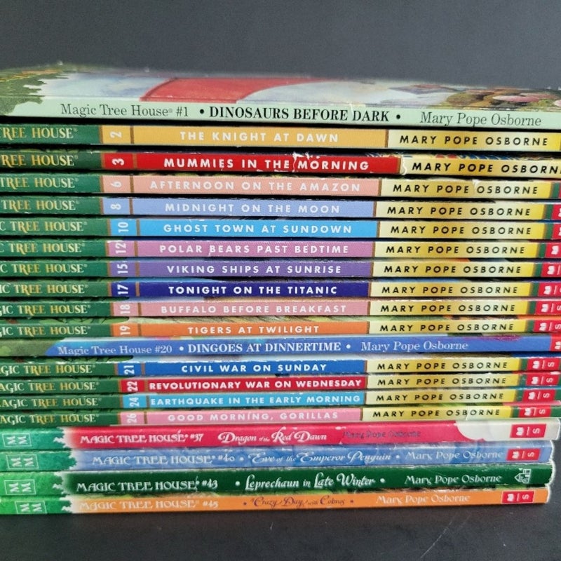 MAGIC TREE HOUSE MERLIN MISSION LOT OF 20 BOOKS BY MARY POPE OSBORN W/ STICKERS
