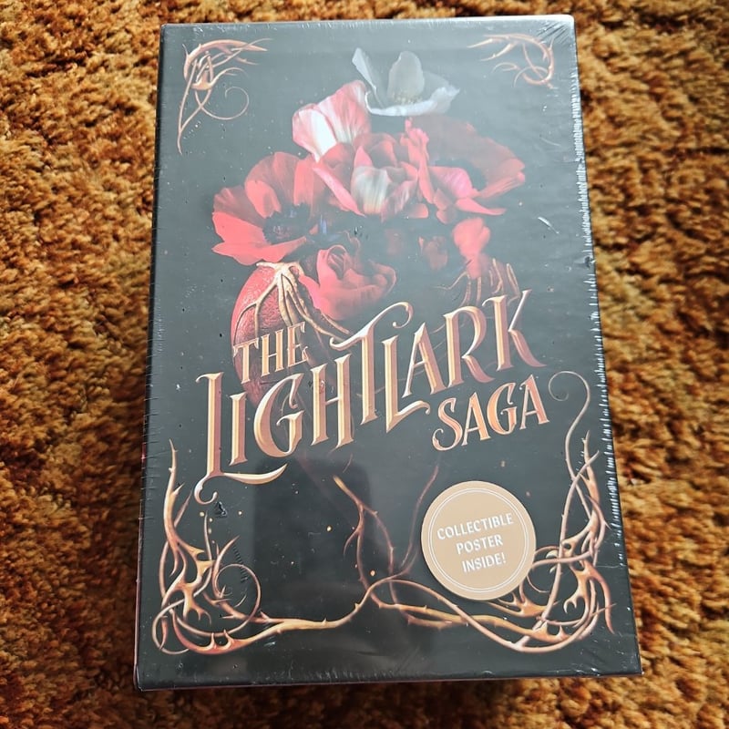 The Lightlark Saga: the Ultimate Box Set (Lightlark Saga Books 1-3)