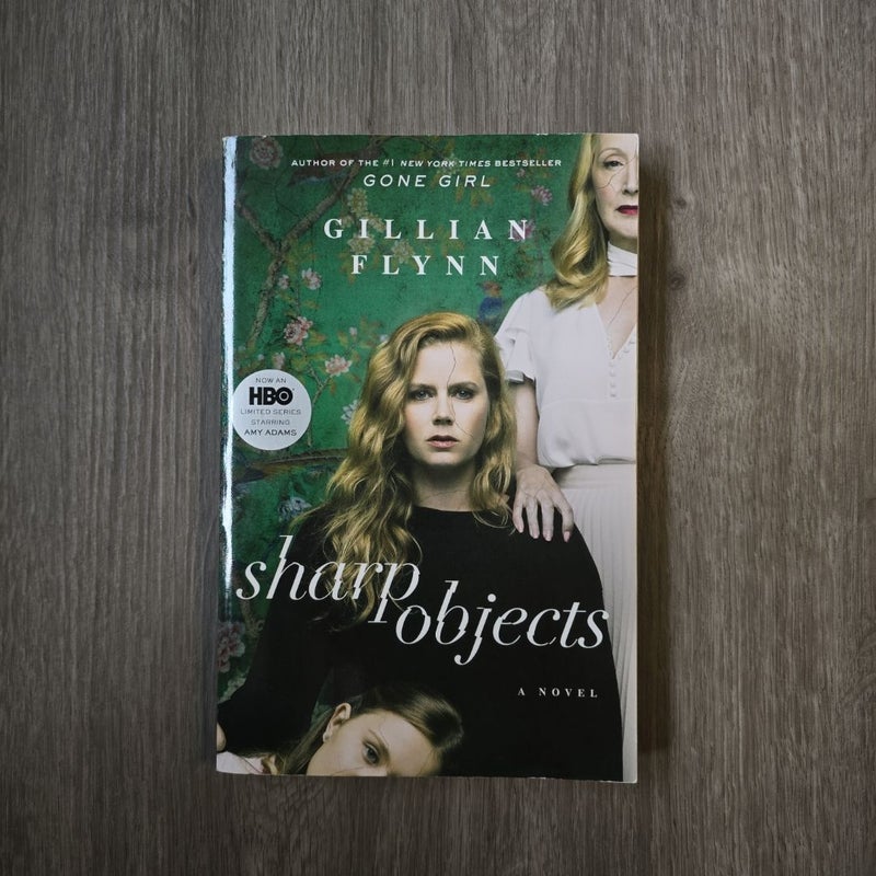 Sharp Objects (Movie Tie-In)