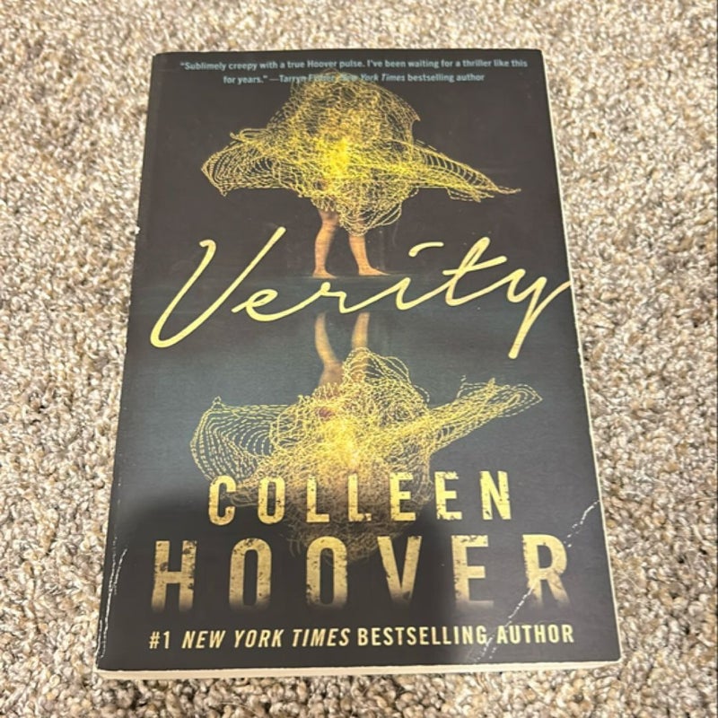Colleen Hoover stack