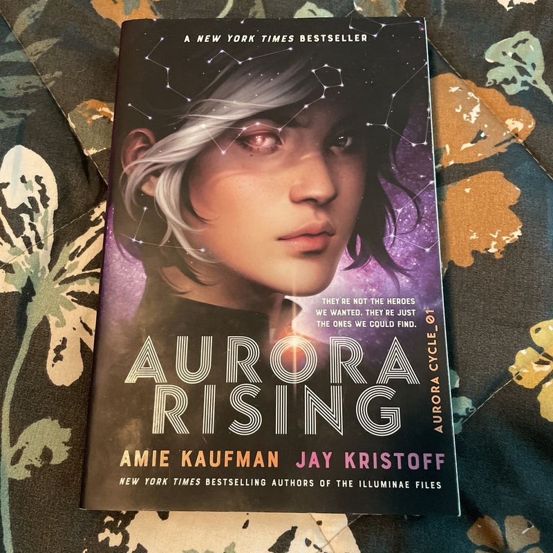 Aurora Rising by Amie Kaufman, Jay Kristoff: 9781524720995 |  : Books