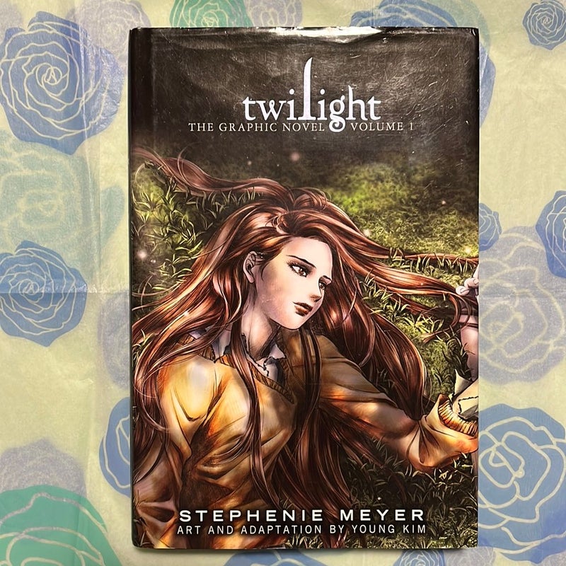 New Moon: the Graphic Novel, Vol. 1